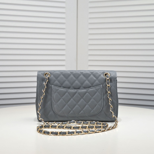 シャネルバッグ側面デザイン